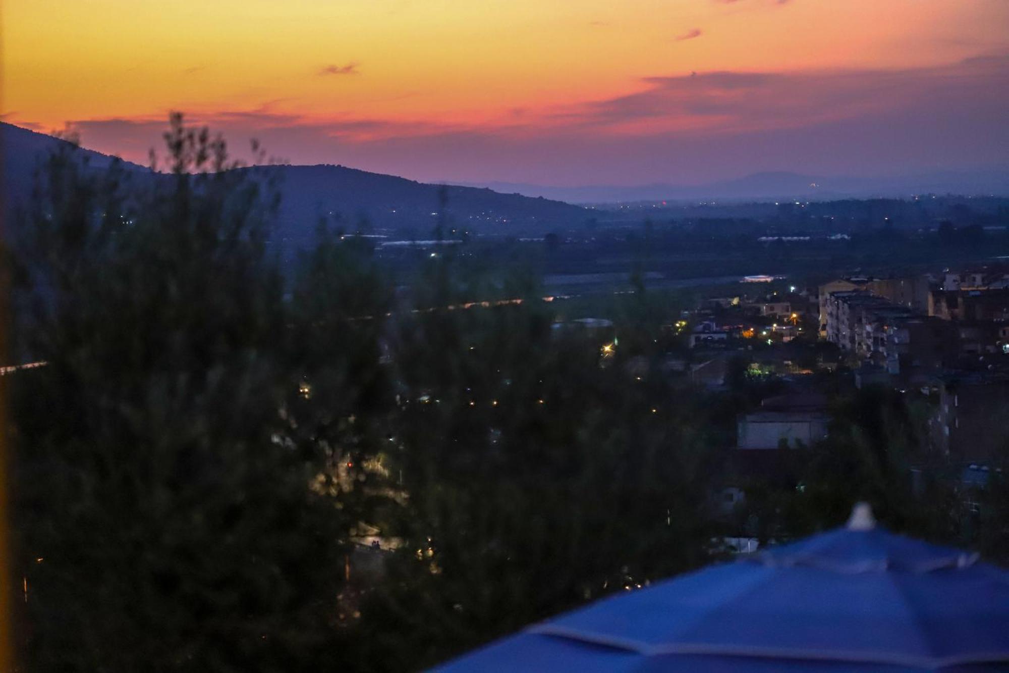 Bujtina Musta Pensionat Berat Exteriör bild